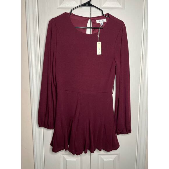 NEW She and Sky Burgundy Long Sleeve Romper Sweater Knit Size Womens Medium - Picture 1 of 4